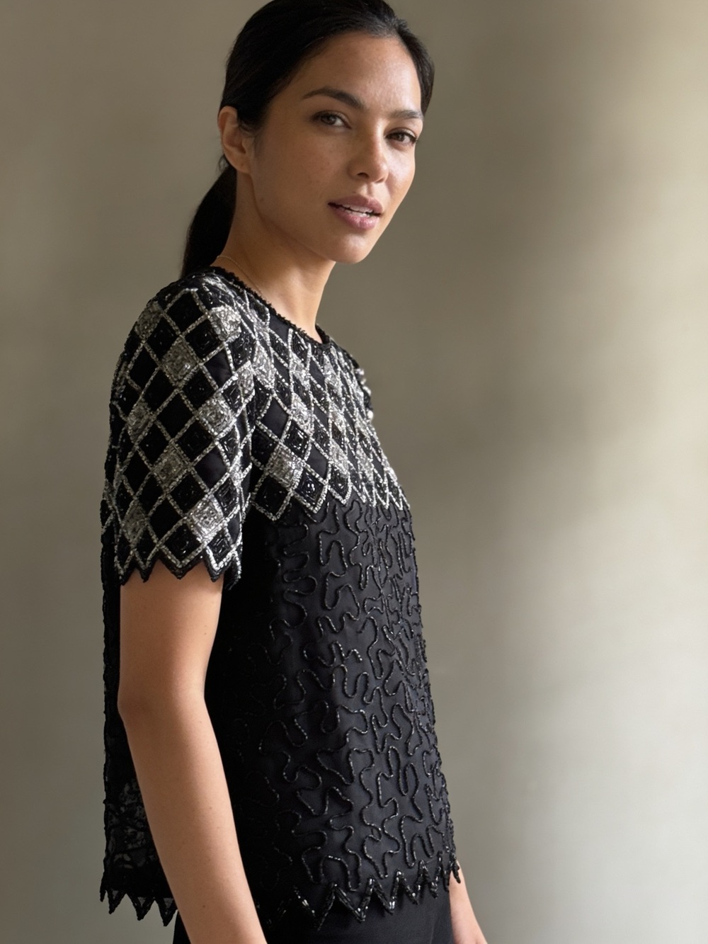 Vtg Mark & John by Gopal Black Silk Hand Beaded Diamond Scalloped Blouse Sz L